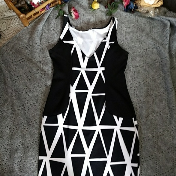 🇱🇷🇱🇷❣️Thera Bodycon Shaping Dress - Picture 4 of 4